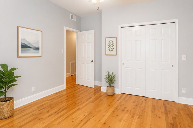 Photo - 6321 S Drexel Ave