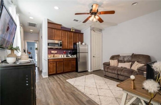 Photo - 38009 Spring Canyon Dr