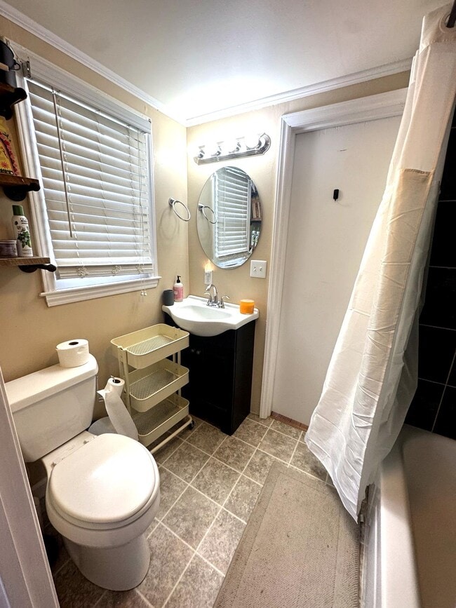 Photo - 820 Brown Rd