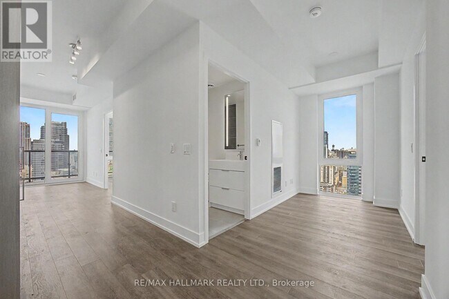 Photo - 308 Jarvis St Unit 2805
