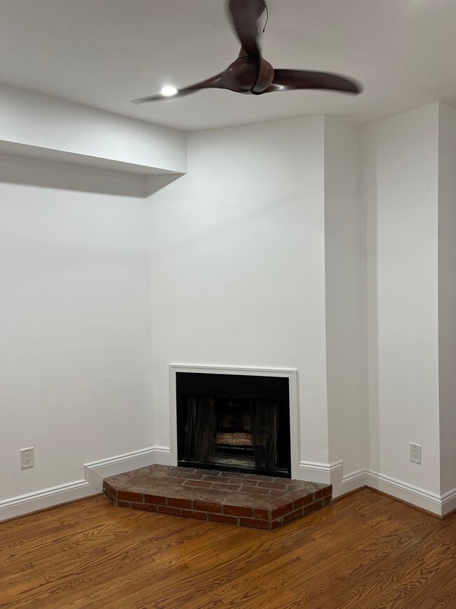 Photo - 1423 K St SE