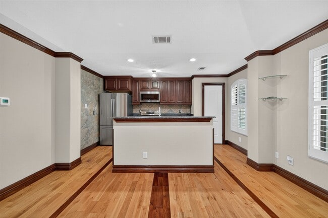Building Photo - 3206 Arbor St Rental