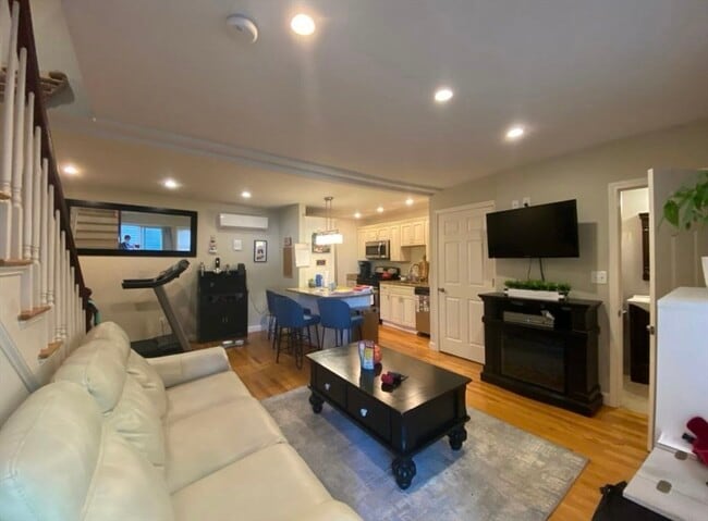 Photo - 112 Brookside Ave