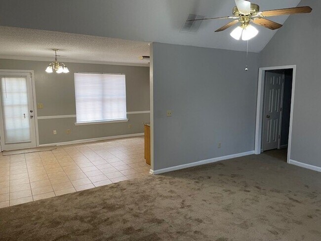 Photo - **PRICE IMPROVEMENT**190 Pye Ct: Recently ...