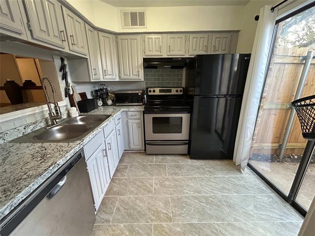 Photo - 6024 Stoneybrook Dr