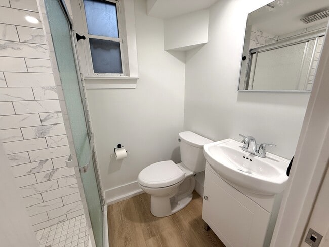 Photo - 330 Willingdon Av Unité 1