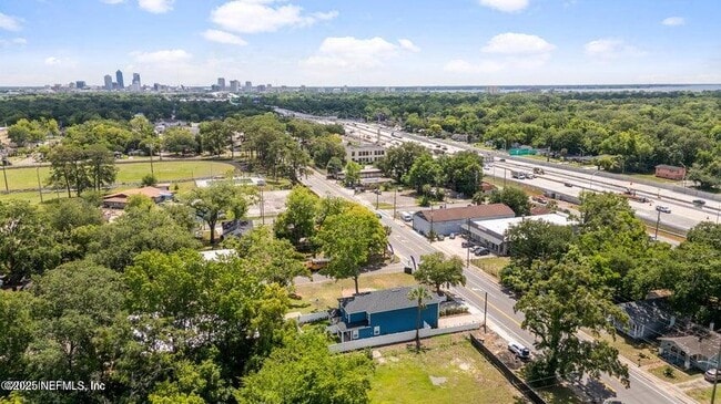 Photo - 3229 Lenox Ave