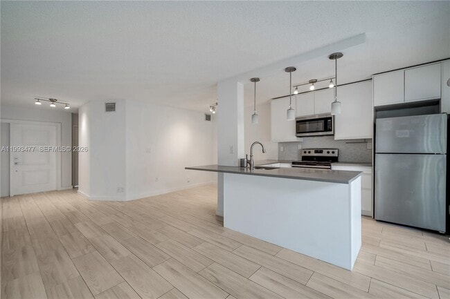 Building Photo - 13924 SW 90th Terrace Unit 13924