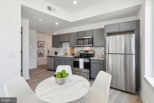 Photo - 2046 E Lehigh Ave Apartment Unit 3B
