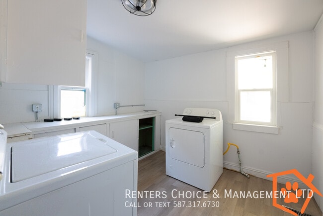 Photo - 2 Bedroom House, Pet Friendly With Garage, BONUS INCENTIVE