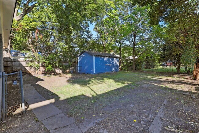 Photo - 4612 Capitol Ave