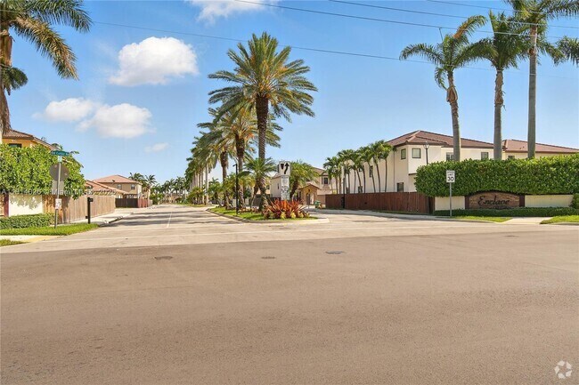Building Photo - 10269 SW 231st Ln Rental