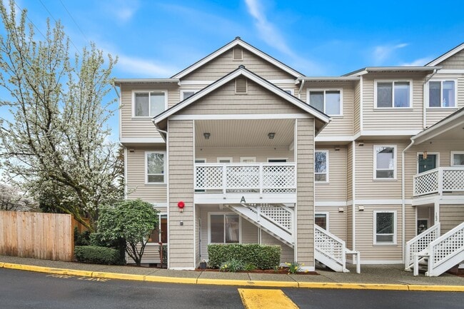 Available Now! Charming 3-Bedroom Home in ... - Available Now! Charming 3-Bedroom Home in ...