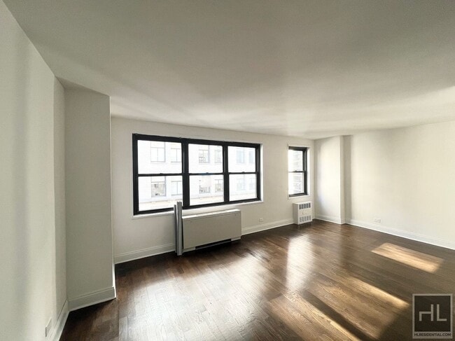 Building Photo - 5 AVENUE Rental