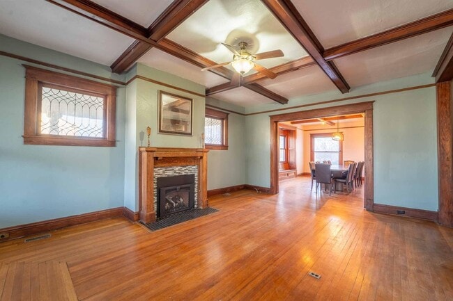 Photo - 501 E Walker St