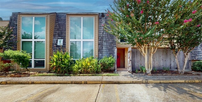 Building Photo - 16120 Stuebner Airline Rd Unit 507 Rental