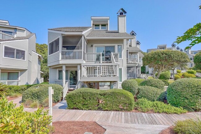 Photo - 1115 Duneside Rd
