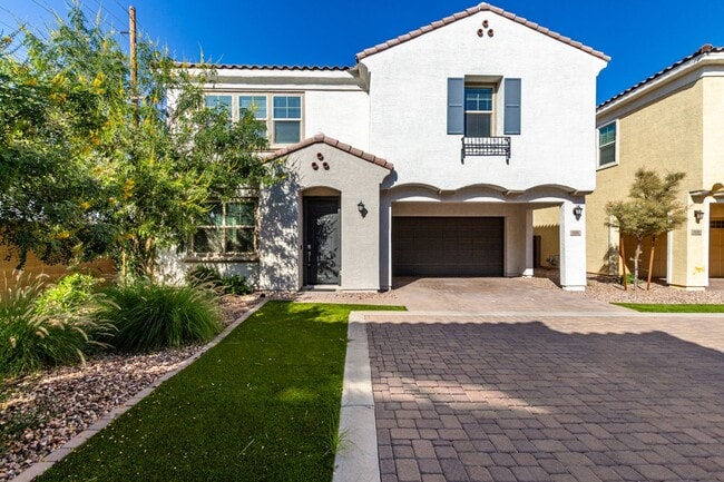 Photo - Beautiful 3 Bed, 3.5 Bath Home in Prime Gilbert Location
