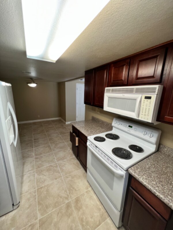 Photo - 5081 River Glen Dr Unit 123