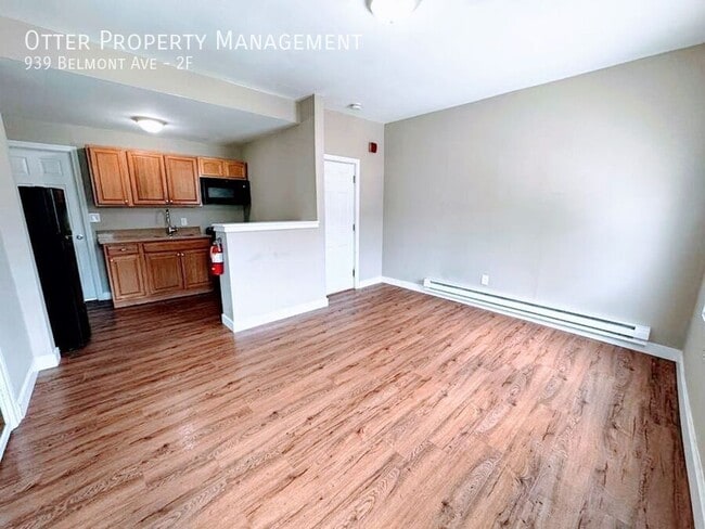 Photo - 939 Belmont Ave Unit 2F