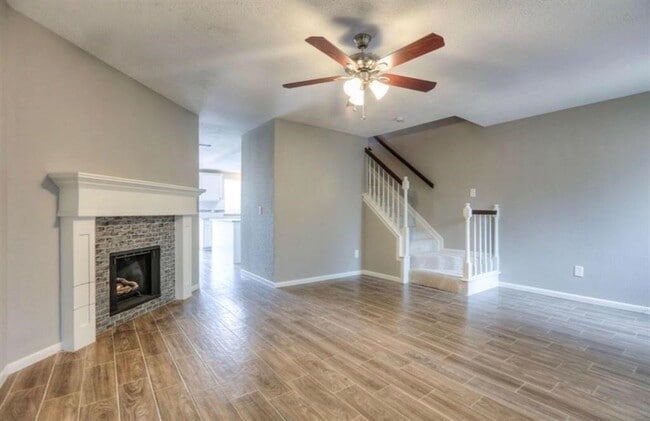 Photo - 2810 Grants Lake Blvd Unit True