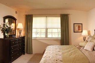 Bedroom - Kings Mill Apartments and Townhomes
