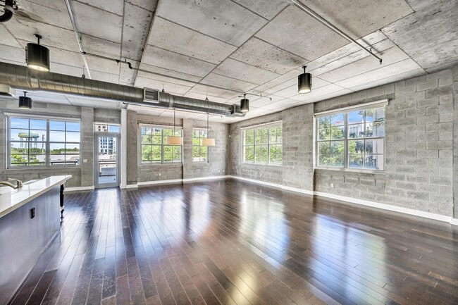 Photo - 411 NW 1st Ave Unit 202