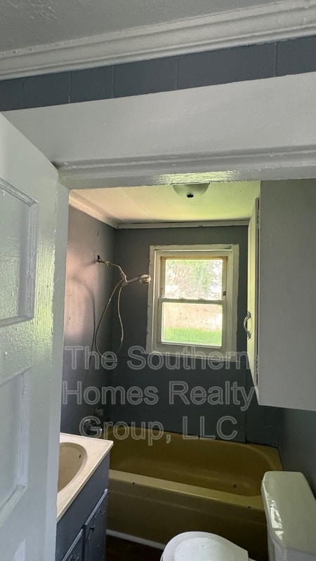 Photo - 910 Morris St