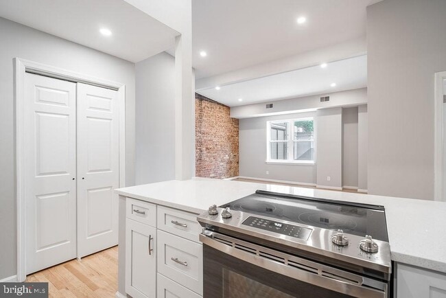 Photo - 3213 M St NW Unit 3