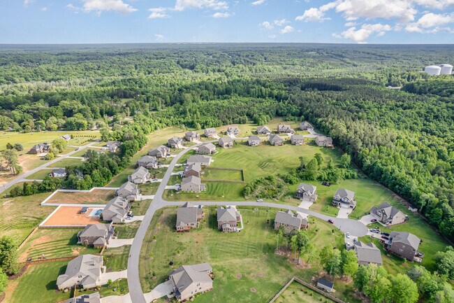 Photo - 6006 Tanoak Ct