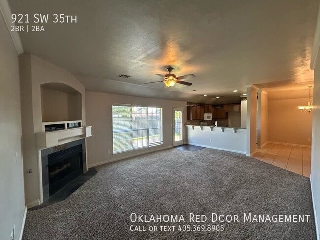 Photo - 921 SW 35th-
