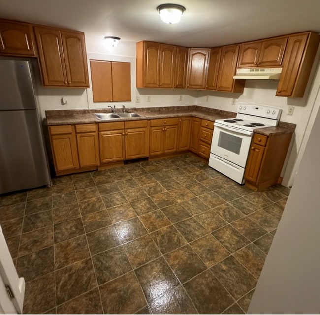 Photo - 93 Prospect Ave Unidad B 2nd Floor