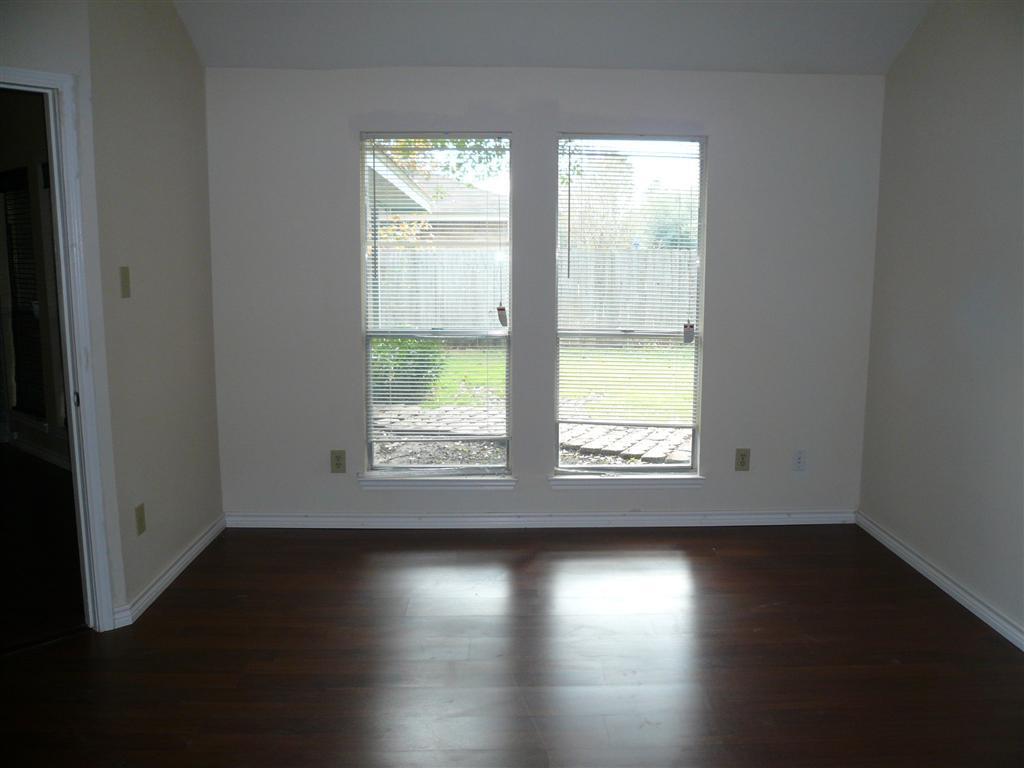 Photo - 21603 Meadowhill Dr