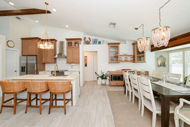 Photo - 3345 SW Frankford St