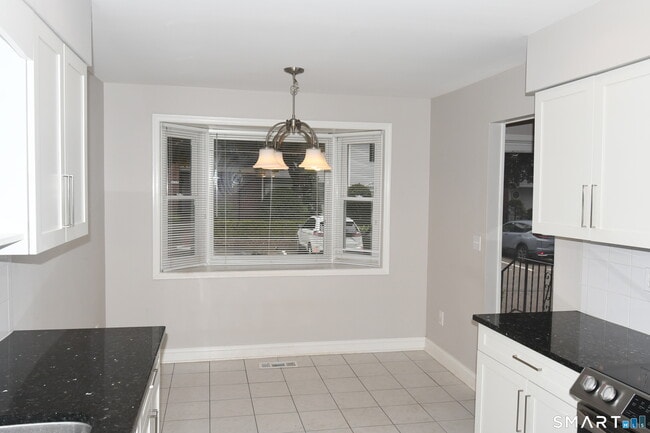Photo - 3977 Park Ave Unit 3977