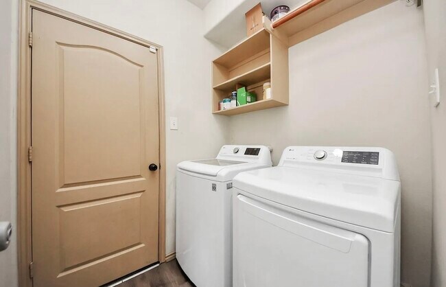 Photo - 7946 Atwood Hills Ln