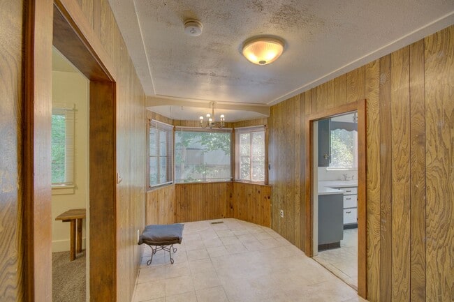 Photo - DU HOUSE FOR RENT