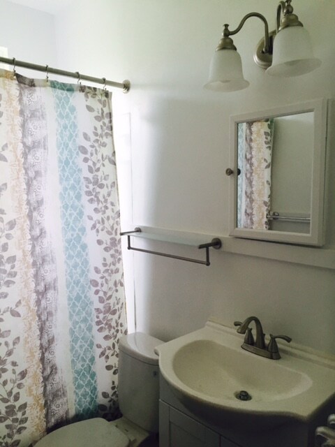 Bathroom - Seward Gardens