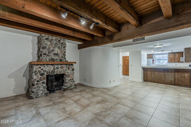 Photo - 1028 S Ash Ave Unit 4