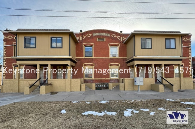 2 Bedroom/1 Bathroom Apartment on 2nd leve... - 2 Bedroom/1 Bathroom Apartment on 2nd leve... Unit 115 1/2