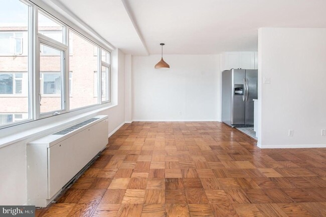 Photo - 1545 18th St NW Unit 812
