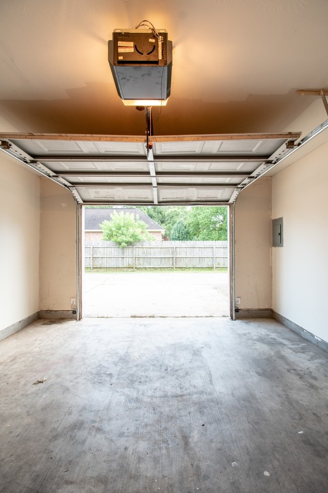 Photo - 1233 Lovett St