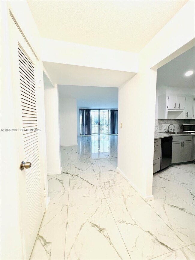 1710 NE 191st St Unit 307-3