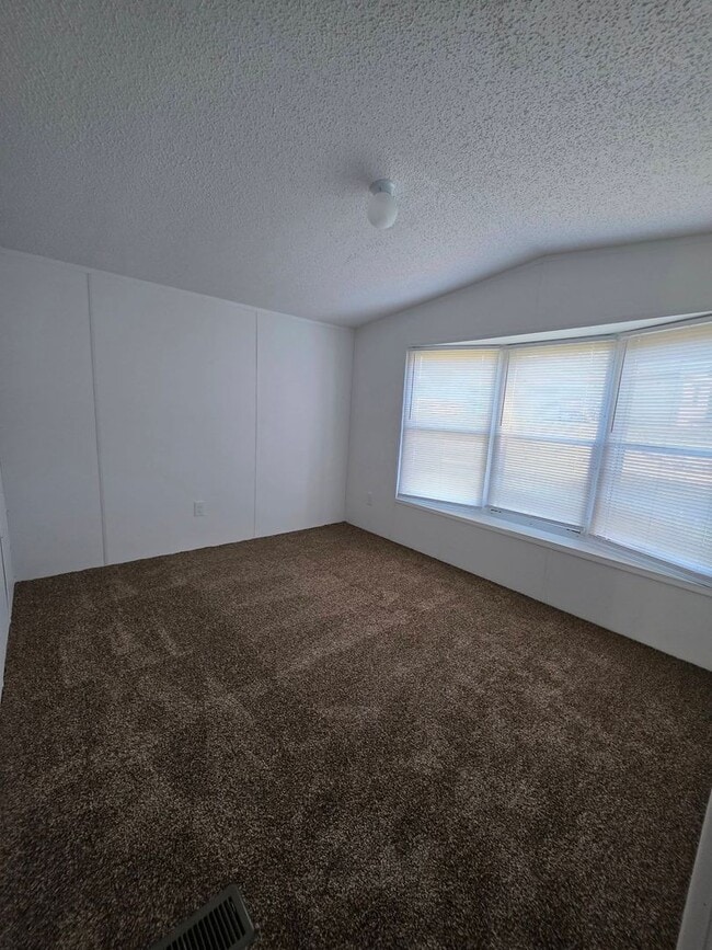 Photo - Ready to Move in