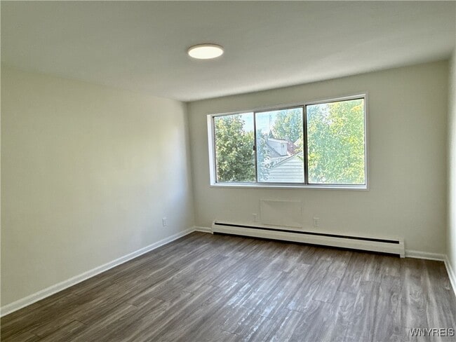 Building Photo - 130 Sanders Rd