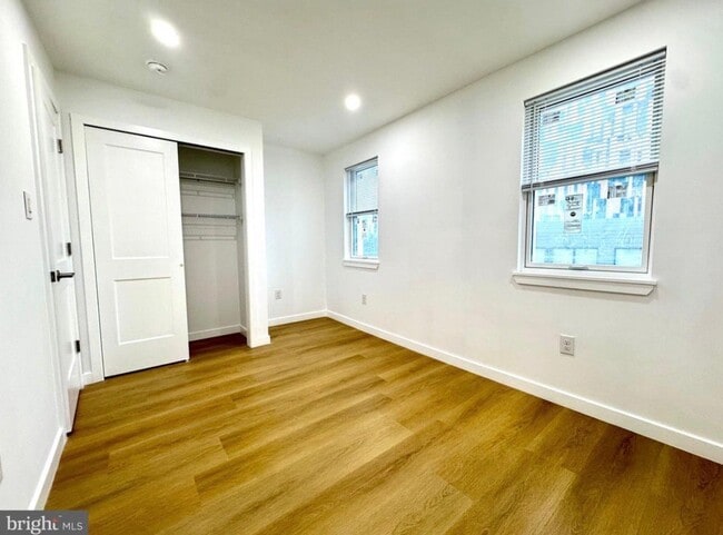 Photo - 3629 Warren St