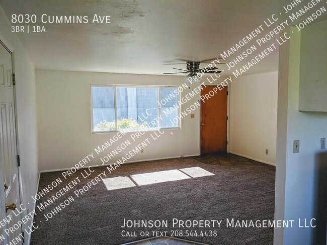 Photo - 8030 Cummins Ave