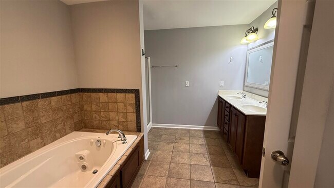 354 White Dogwood Cir
