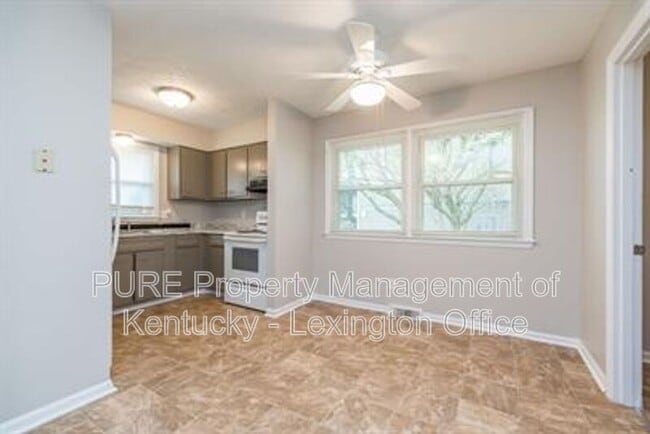 Photo - 363 Radcliffe Rd Unit B