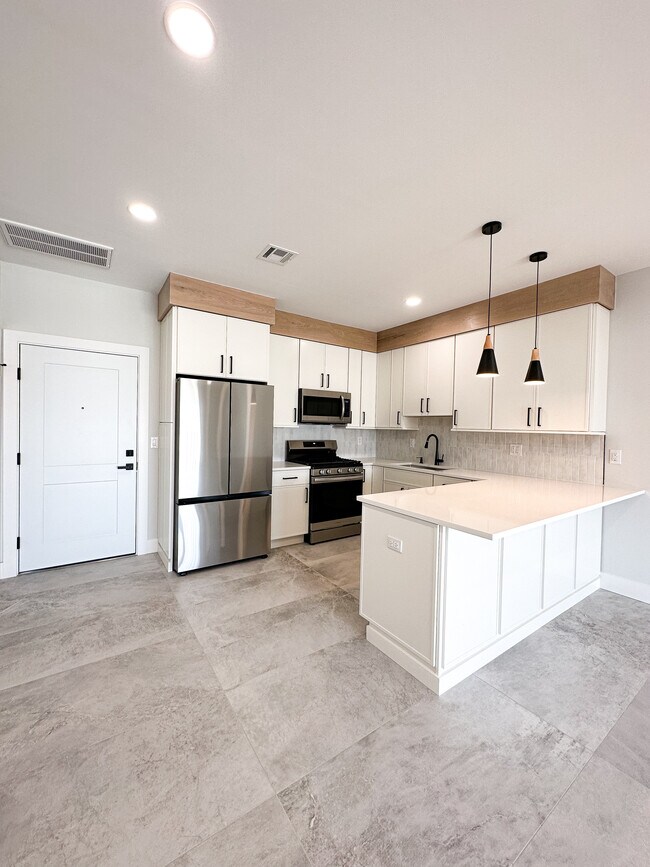 Building Photo - 56 Brill St Unit 5